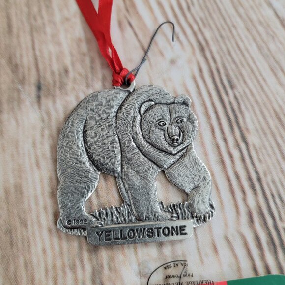 Vintage Pewter Christmas Ornament - Yellowstone National Park - Grizzly Bear - Picture 1 of 3